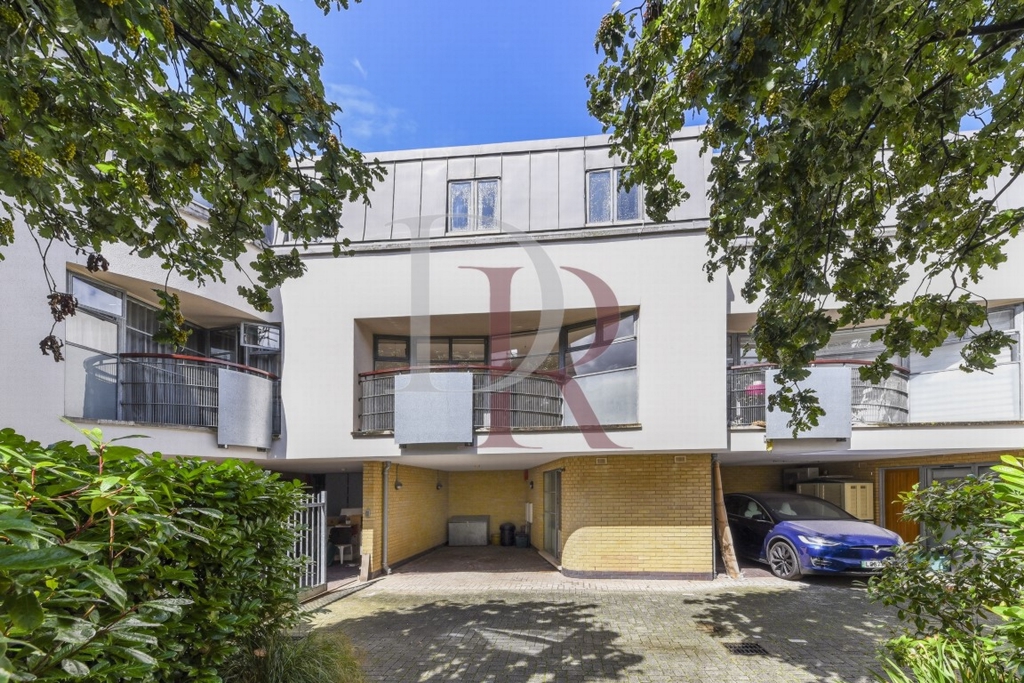 2 Bedroom Mews to rent in Angel, London, N1 2 Bedroom Mews to rent in Angel, London, N1