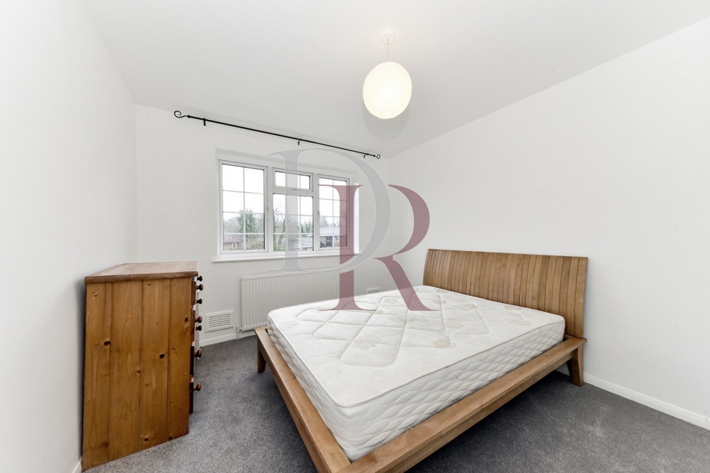 1 Bedroom Flat to rent in Finchley, London, N12