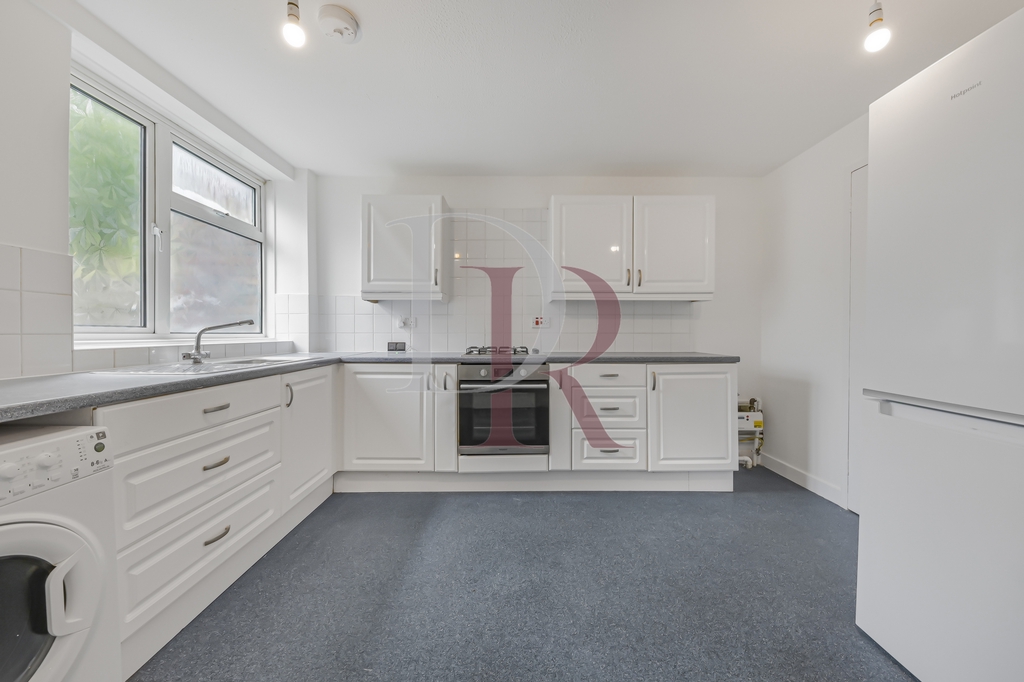 3 Bedroom House to rent in Clapham Junction, London, SW11