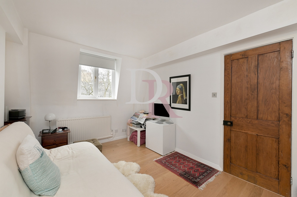 2 Bedroom Flat to rent in Holborn, London, WC1N