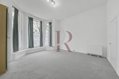 Studio to rent in Fellows Road, Belsize Park, London, NW3