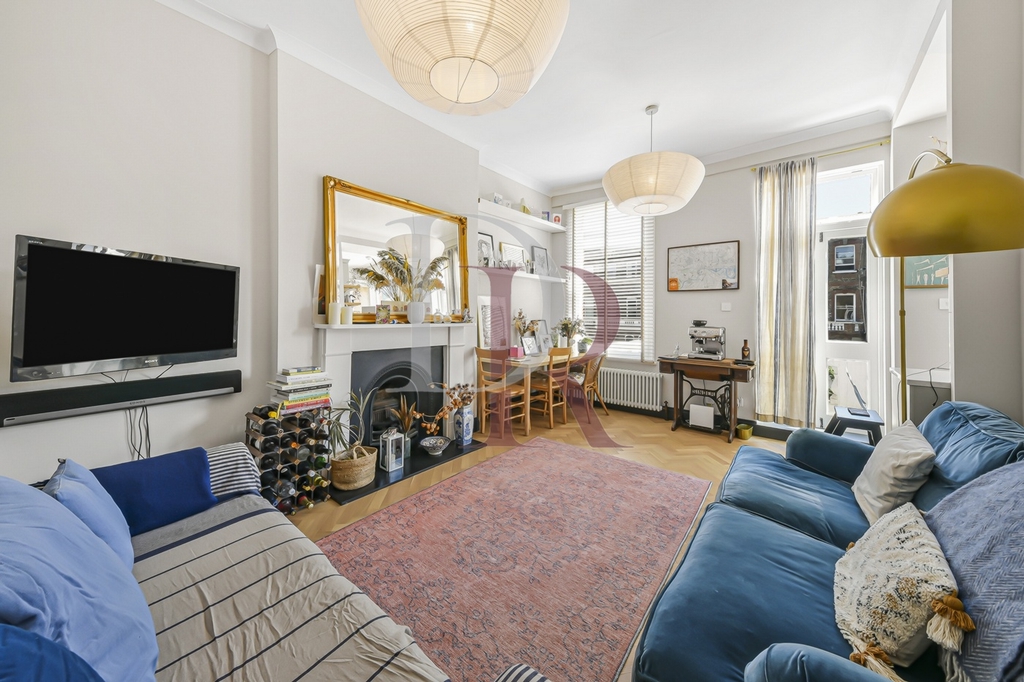2 Bedroom Apartment to rent in South Hampstead, London, NW6