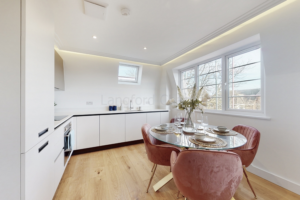 2 Bedroom Apartment to rent in Acton, London, W3