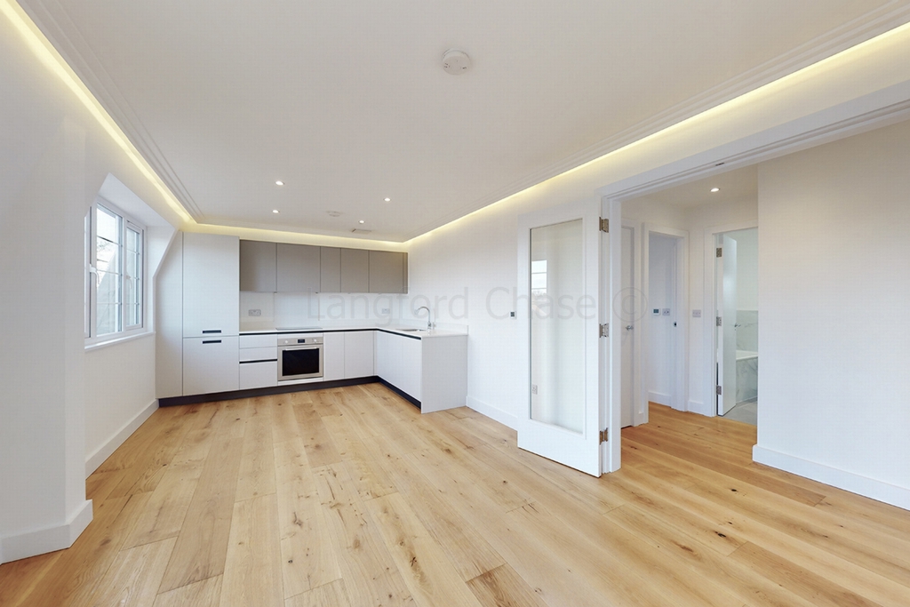 2 Bedroom Apartment to rent in Acton, London, W3
