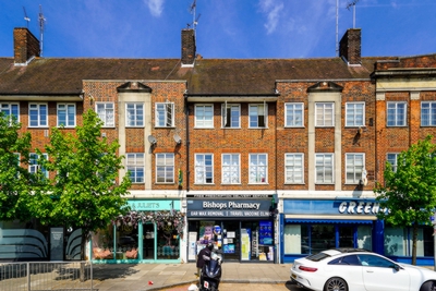 2 Bedroom Duplex to rent in Lyttleton Road, East Finchley, London, N2