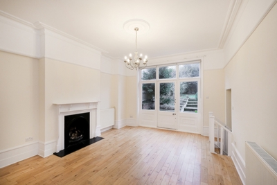5 Bedroom House to rent in Elms Avenue, Muswell Hill, London, N10