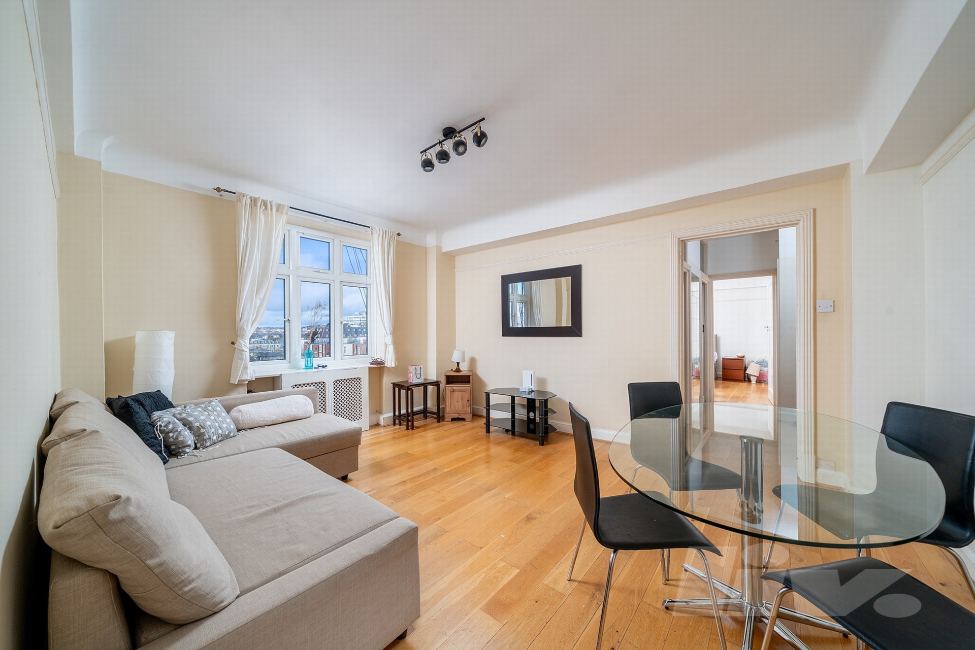 2 Bedroom Apartment to rent in St Johns Wood, London, NW8