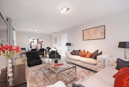 3 Bedroom Apartment to rent in St Johns Wood Park, St John's Wood, London, NW8