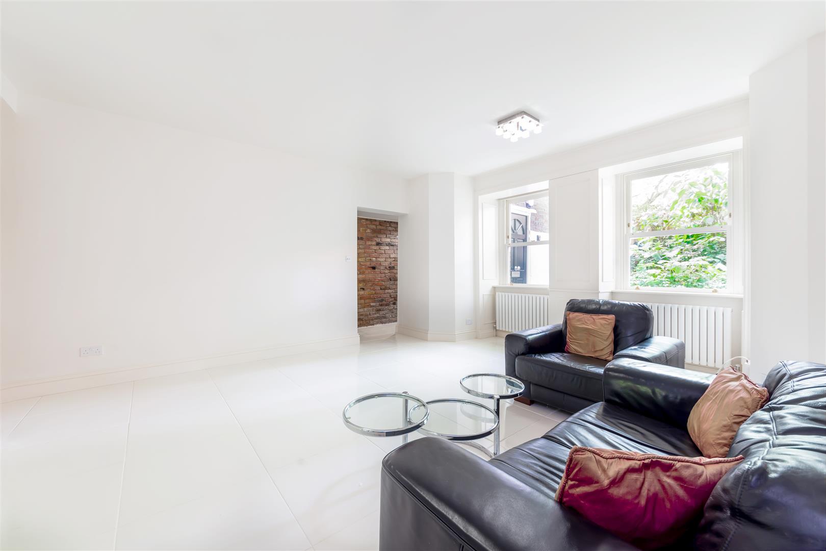 2 Bedroom Apartment to rent in Hampstead, London, NW3