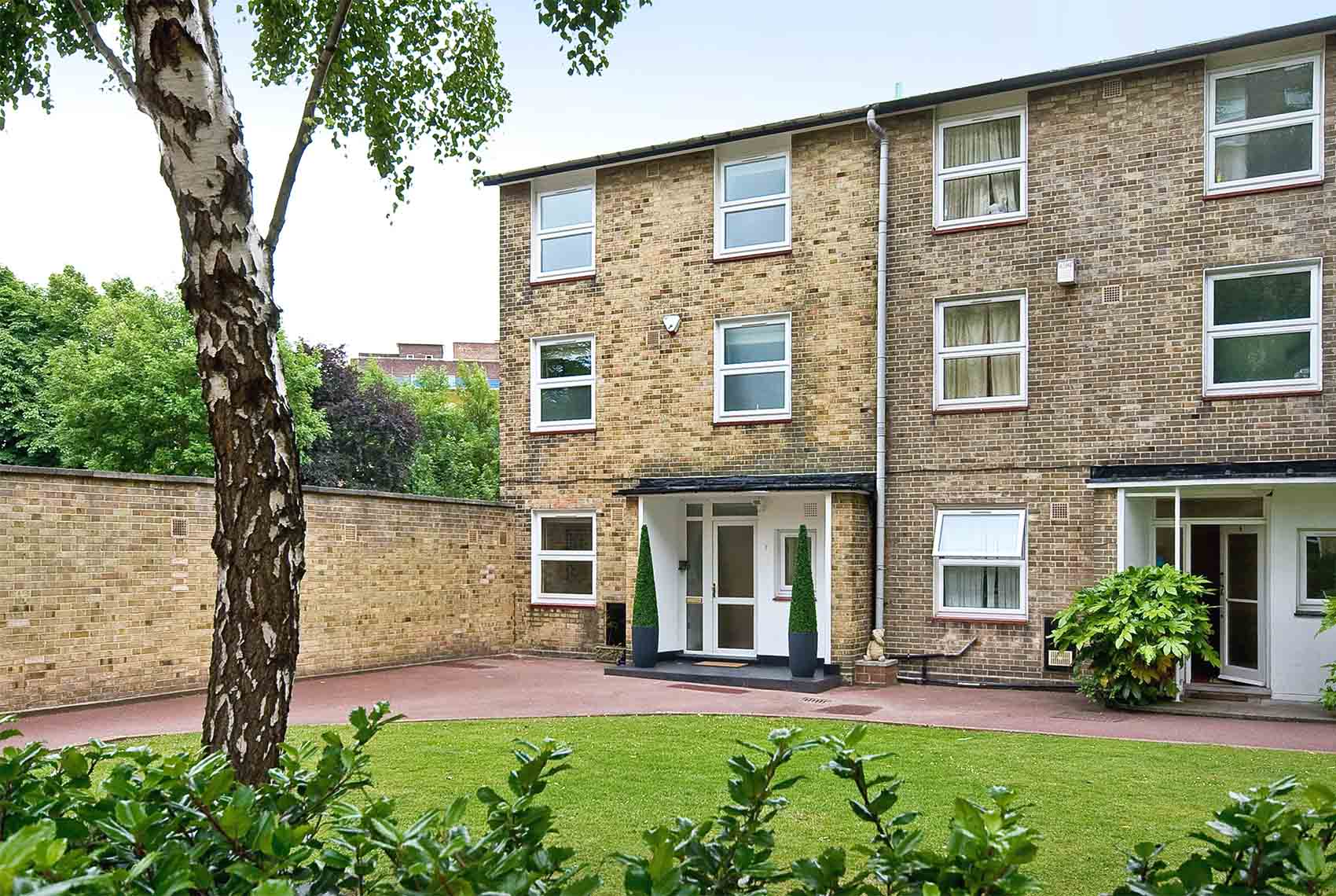 5 Bedroom House to rent in St John's Wood, London, NW8