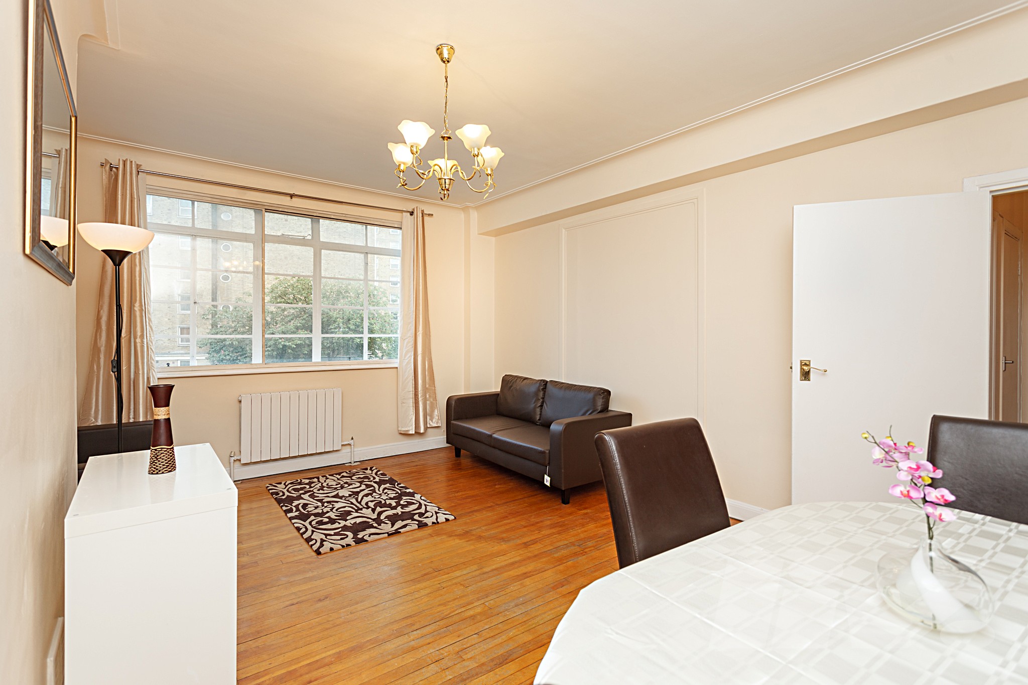 2 Bedroom Apartment to rent in Swiss Cottage, London, NW3