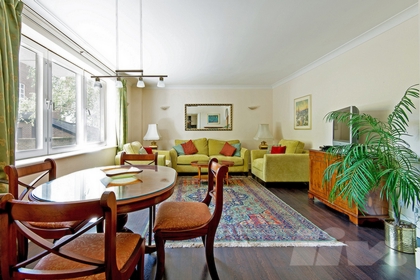 1 Bedroom Apartment to rent in Abbey Road, St John's Wood, London, NW8