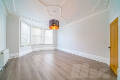 3 Bedroom Apartment to rent in Circus Road, St John's Wood, London, NW8