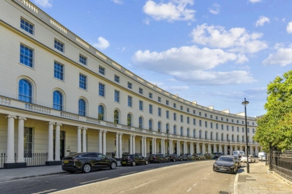 1 Bedroom Apartment to rent in Park Crescent, Regents Park, London, W1B