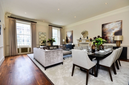 3 Bedroom Flat to rent in Princes Gate, South Kensington, London, SW7