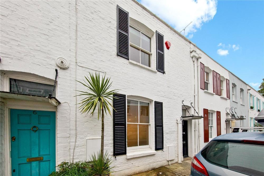 3 Bedroom Mews to rent in St John's Wood, London, NW8