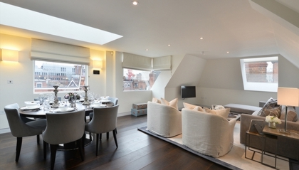 2 Bedroom Apartment to rent in Duke Street, Mayfair, London, W1K