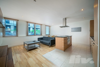 2 Bedroom Apartment to rent in Winchester Road, Swiss Cottage, London, NW3