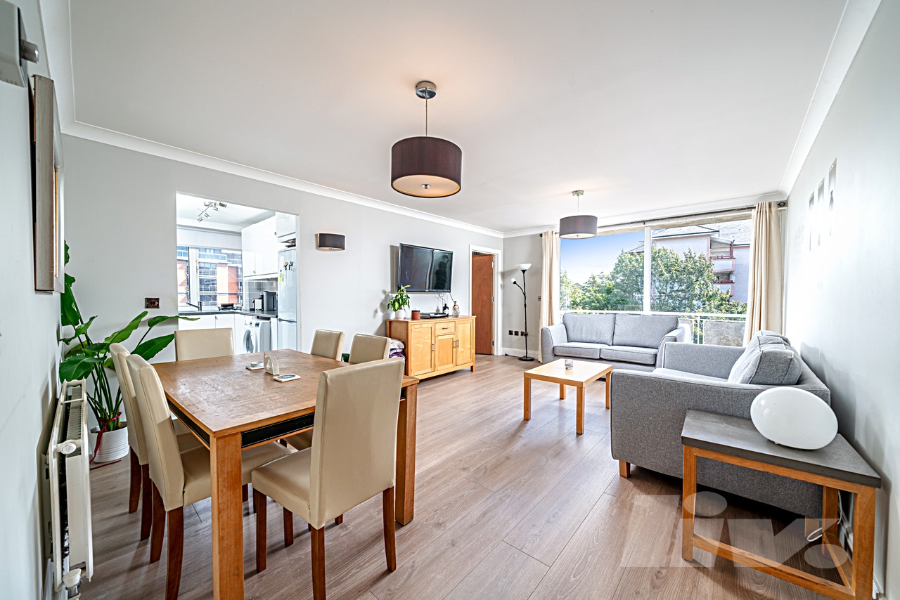 2 Bedroom Apartment to rent in St John's Wood, London, NW8