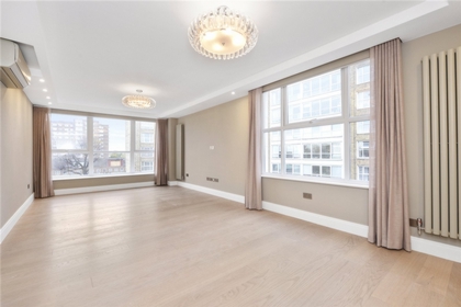 3 Bedroom Apartment to rent in St Johns Wood Park, St John's Wood, London, NW8