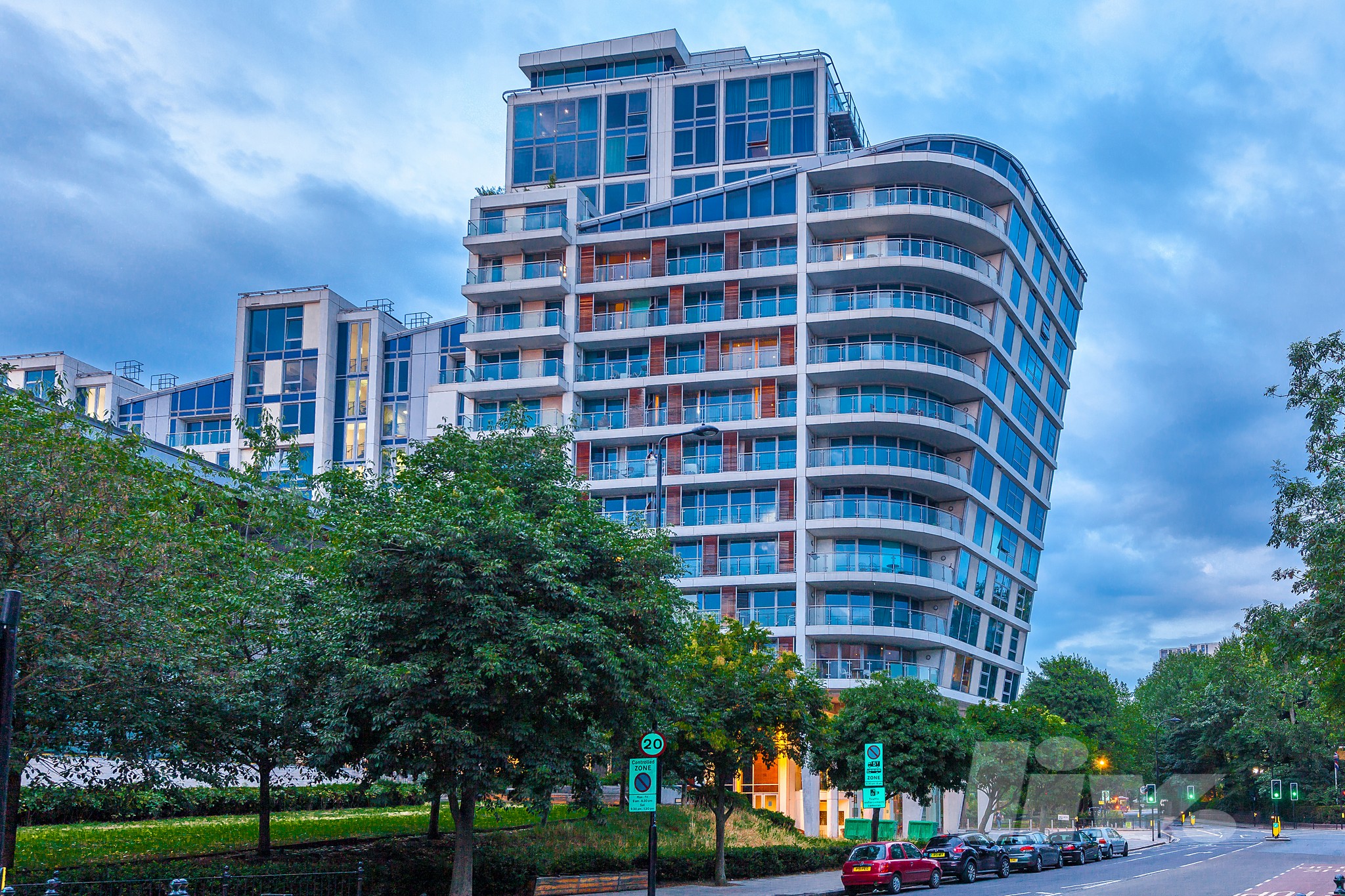 1 Bedroom Apartment to rent in Swiss Cottage, London, NW3