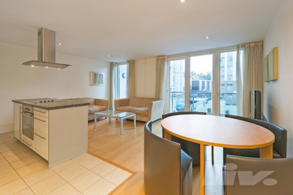 2 Bedroom Apartment to rent in Winchester Road, Swiss Cottage, London, NW3
