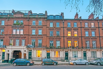 2 Bedroom Apartment to rent in Albany Street, Regents Park, London, NW1