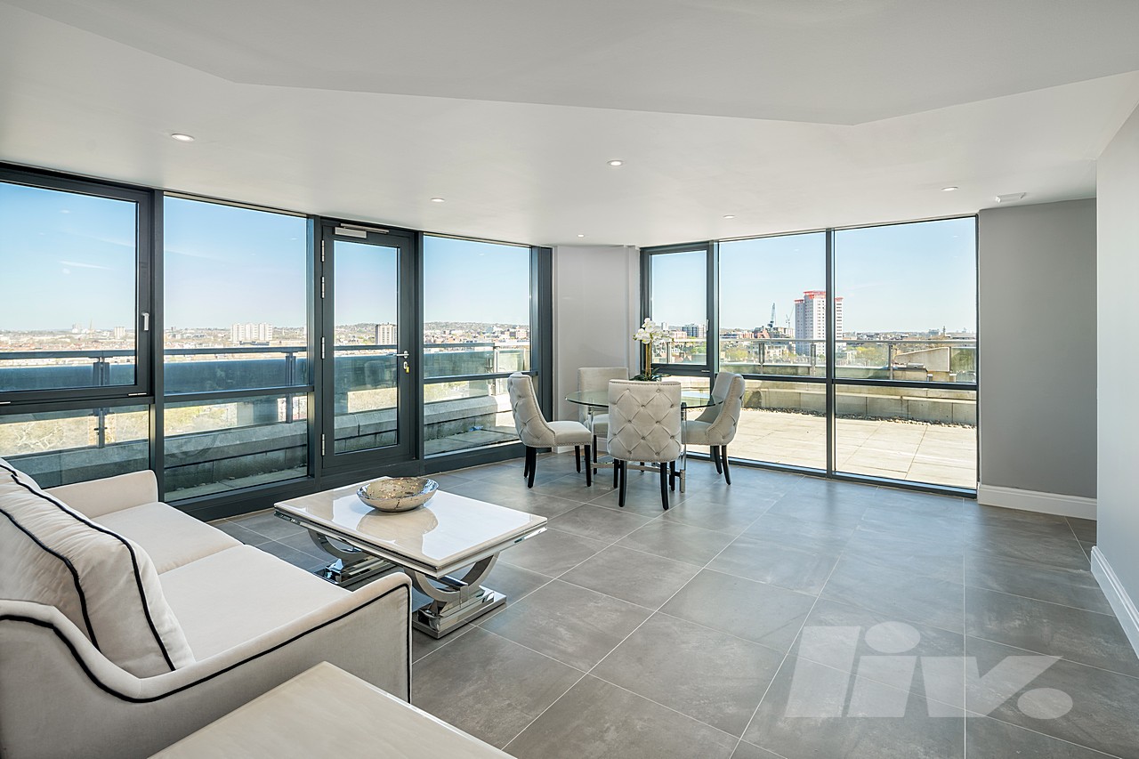 3 Bedroom Penthouse to rent in Paddington, London, W2