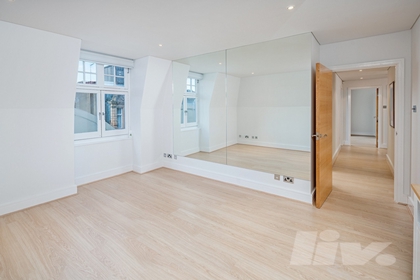 2 Bedroom Apartment to rent in Maida Vale, Maida Vale, London, W9