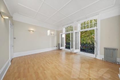 4 Bedroom Flat to rent in West End Lane, West Hampstead, London, NW6