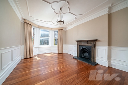 5 Bedroom Flat to rent in West End Lane, West Hampstead, London, NW6