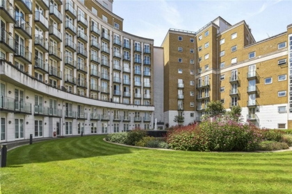 2 Bedroom Apartment to rent in Palgrave Gardens, Baker Street, London, NW1