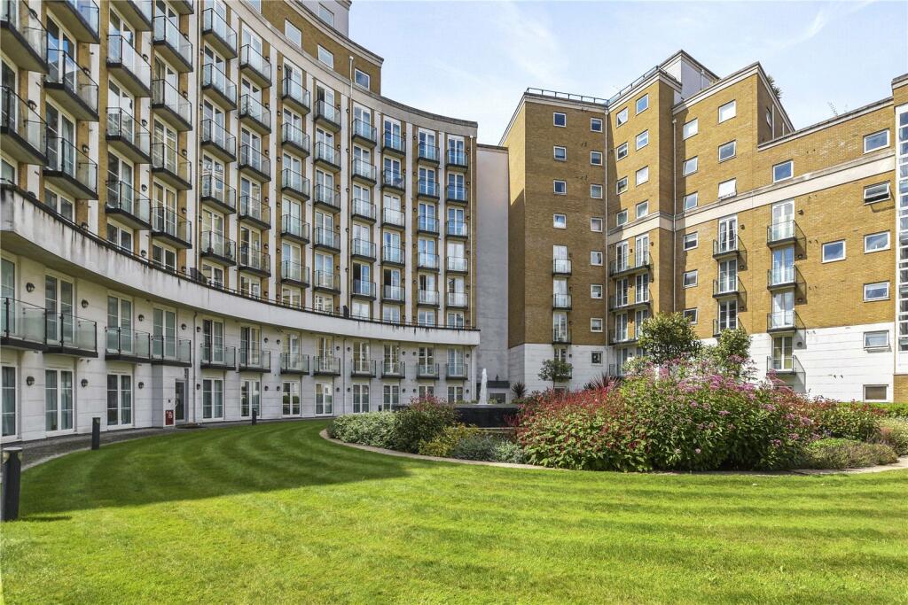 2 Bedroom Apartment to rent in Baker Street, London, NW1
