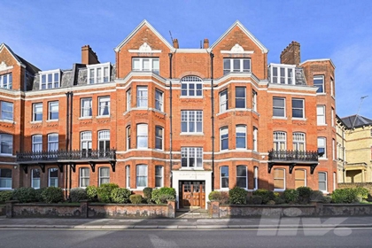 5 Bedroom Apartment to rent in West End Lane, West Hampstead, London, NW6