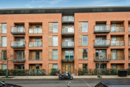 3 Bedroom Apartment to rent in Maygrove Road, West Hampstead, London, NW6