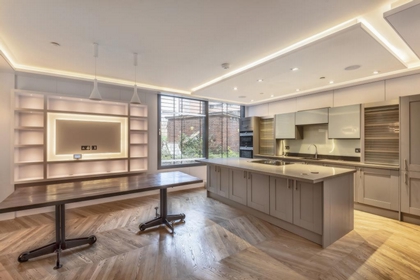4 Bedroom Mews to rent in Ferdinand Street, Camden, London, NW1