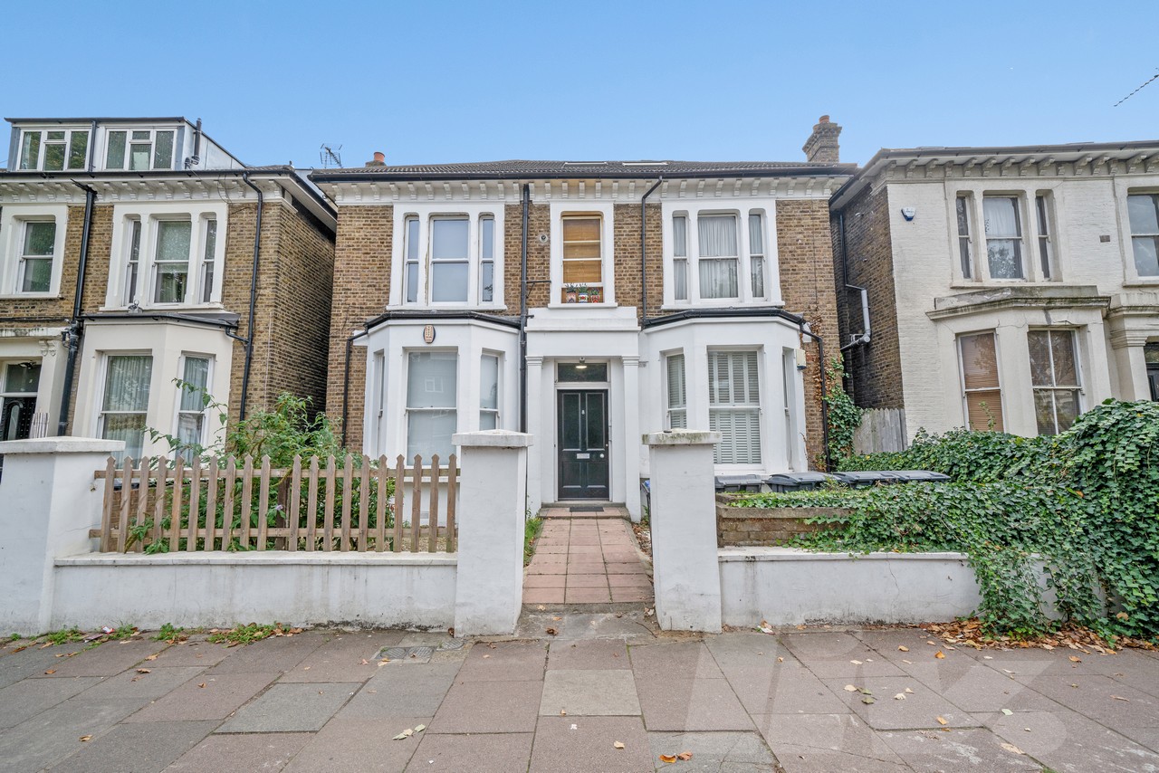1 Bedroom Flat to rent in Kilburn, London, NW6