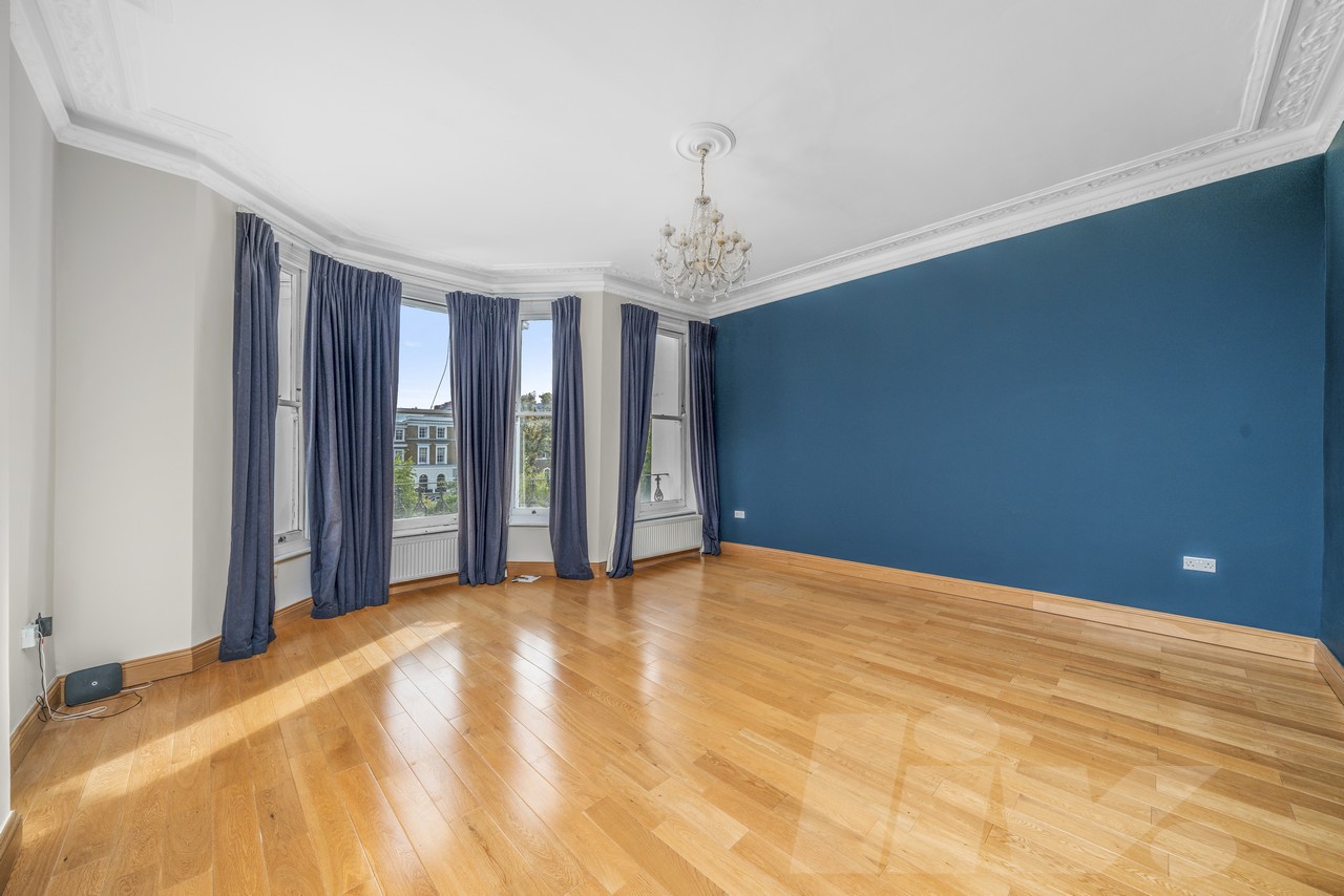 1 Bedroom Apartment to rent in Holland Park, London, W11