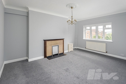 2 Bedroom Apartment to rent in Adelaide Road, Swiss Cottage, London, NW3
