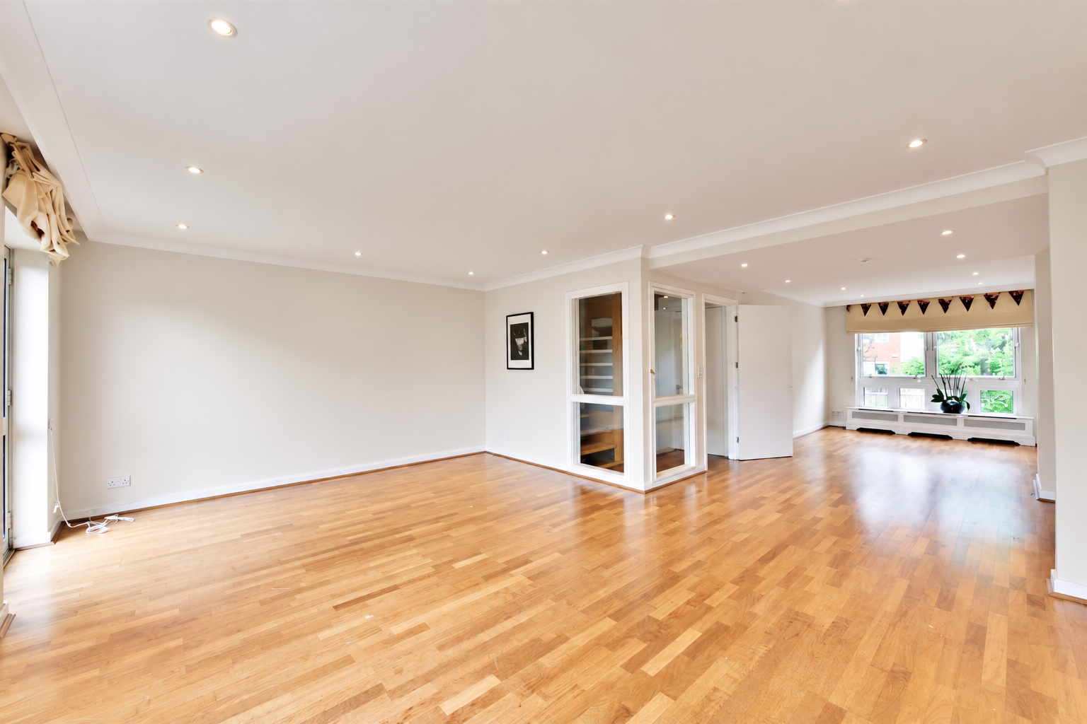 5 Bedroom Town House to rent in South Hampstead, London, NW6