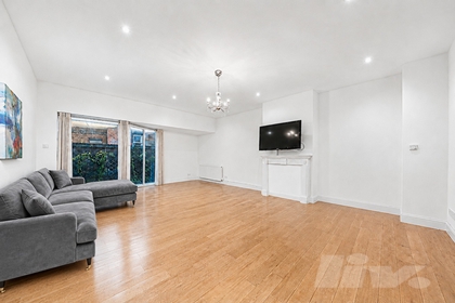 4 Bedroom House to rent in St Michaels Street, Paddington, London, W2