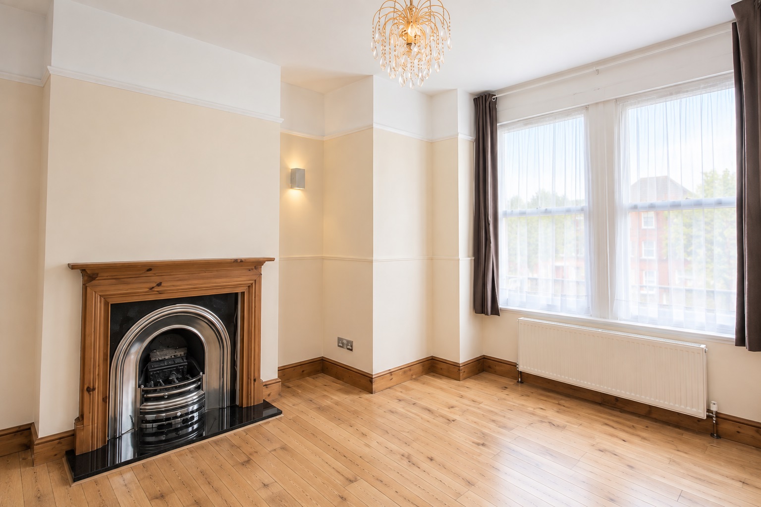5 Bedroom Terraced to rent in Cricklewood, London, NW2
