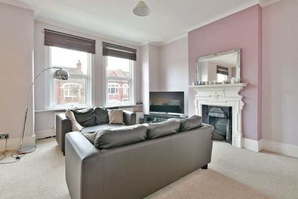 3 Bedroom Flat to rent in , London, NW2