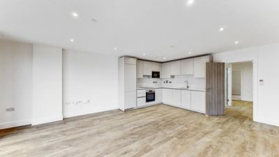 2 Bedroom Flat to rent in High Road, Willesden, London, NW10