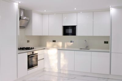 2 Bedroom Duplex to rent in High Road, Willesden Green, London, NW10