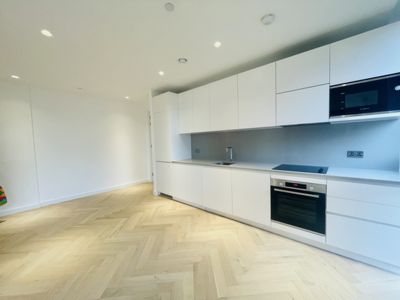 1 Bedroom Apartment to rent in Oberman Road, Dollis Hill, London, NW10