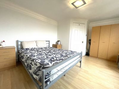 1 Bedroom Flat to rent in Blenheim Gardens, Willesden Green, London, NW2