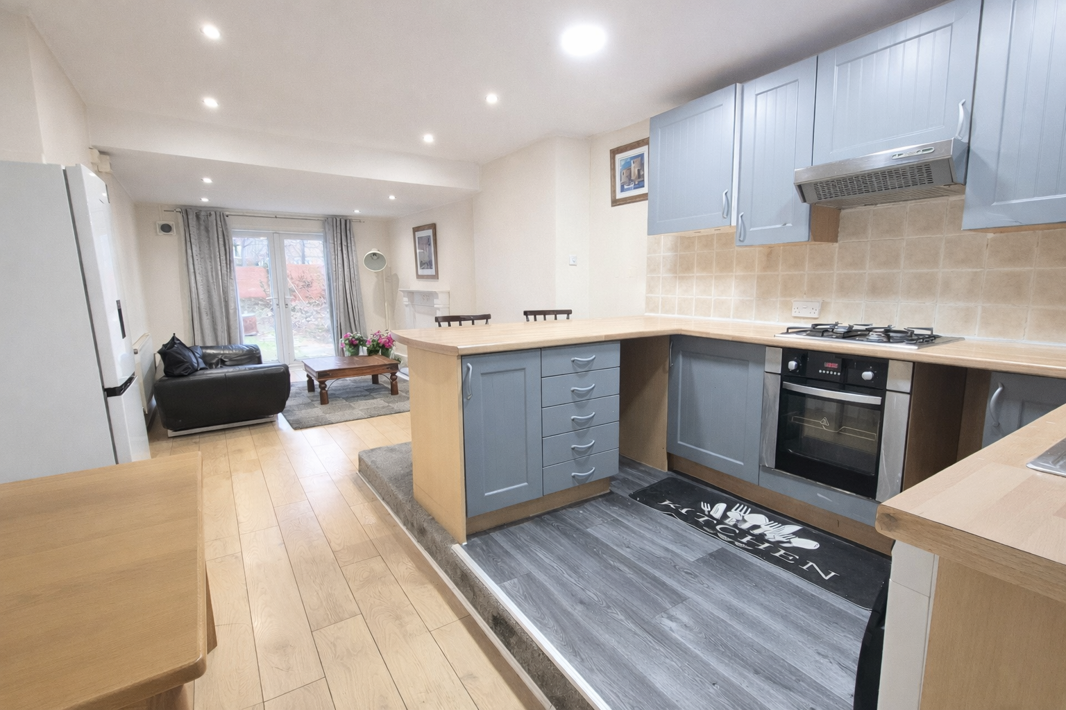 2 Bedroom Flat to rent in Hendon, London, NW2