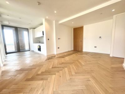 2 Bedroom Apartment to rent in Oberman Road, Dollis Hill, London, NW10
