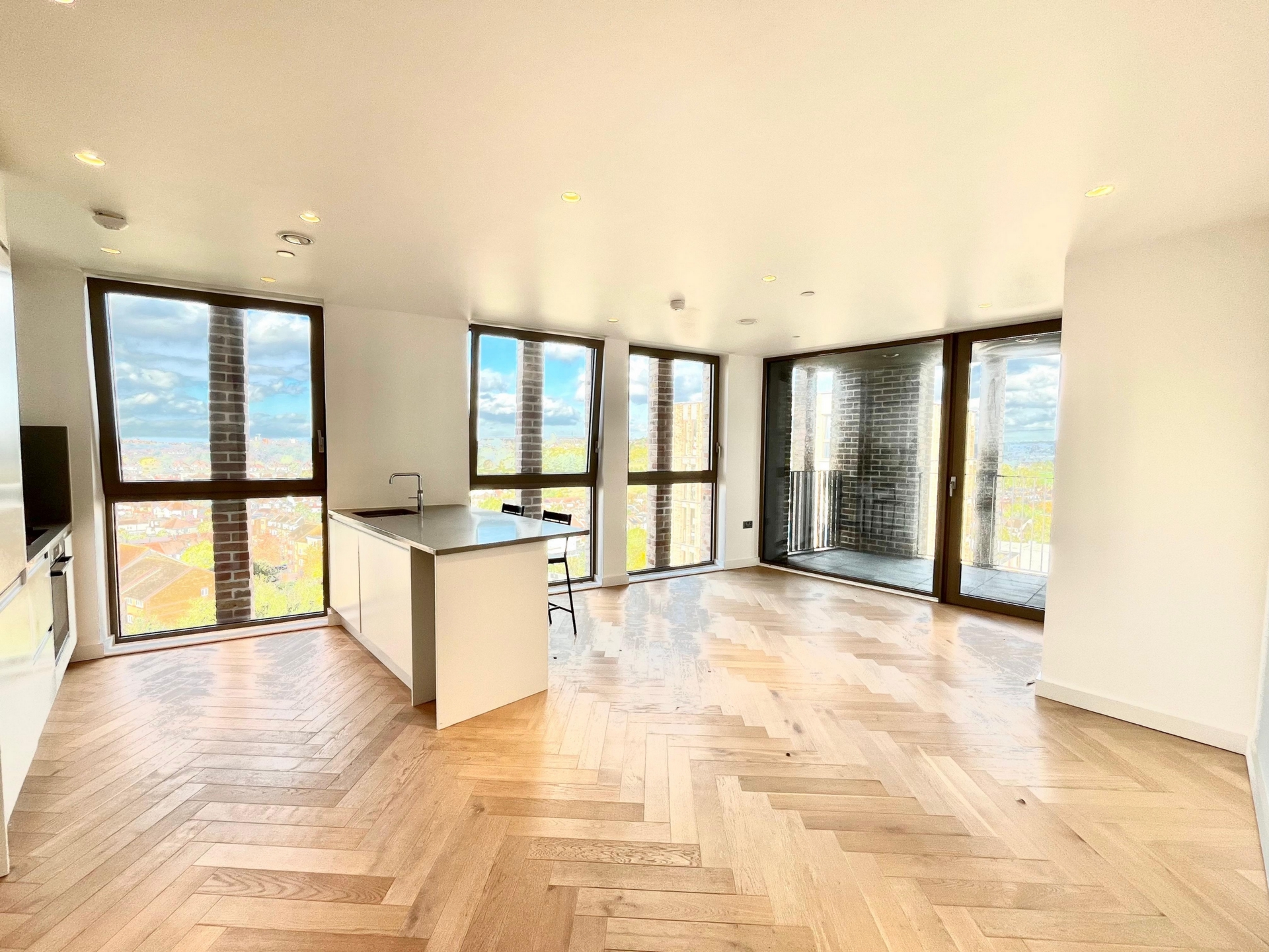 1 Bedroom Serviced Apartment to rent in Dollis Hill, London, NW10